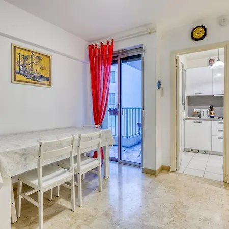 Apartment Studio Close To All Hyper Central Amenities *