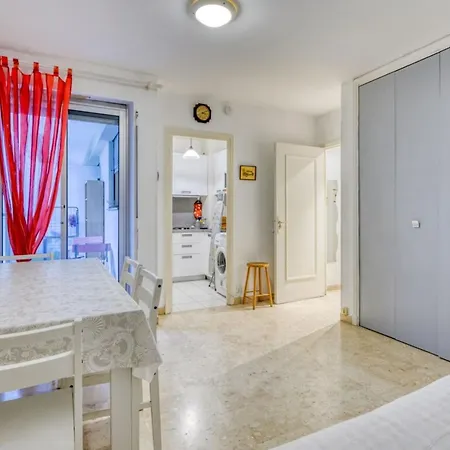 Studio Close To All Hyper Central Amenities Apartment Nice